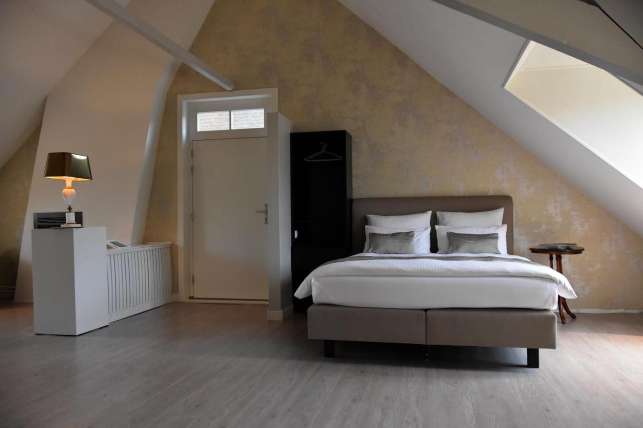 Zzzuite25 Bed & Breakfast ออสเตอร์เฮาท์ ภายนอก รูปภาพ